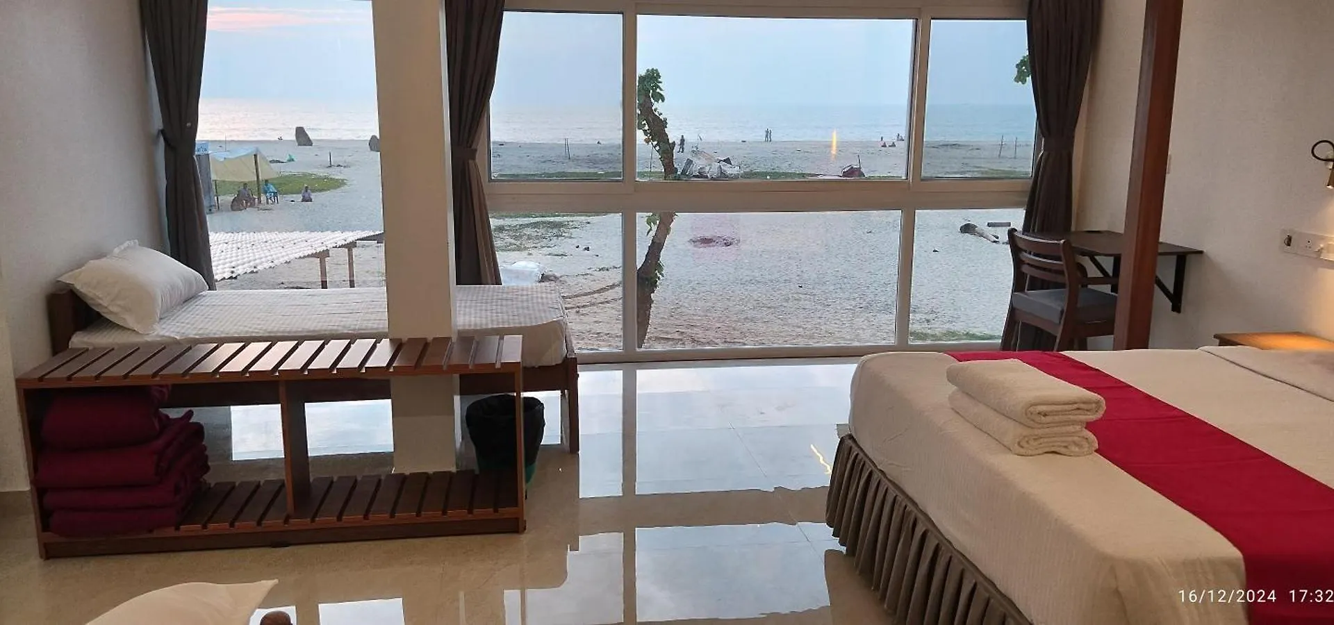 Alleppey Holiday Beach Resort Alappuzha Hotel