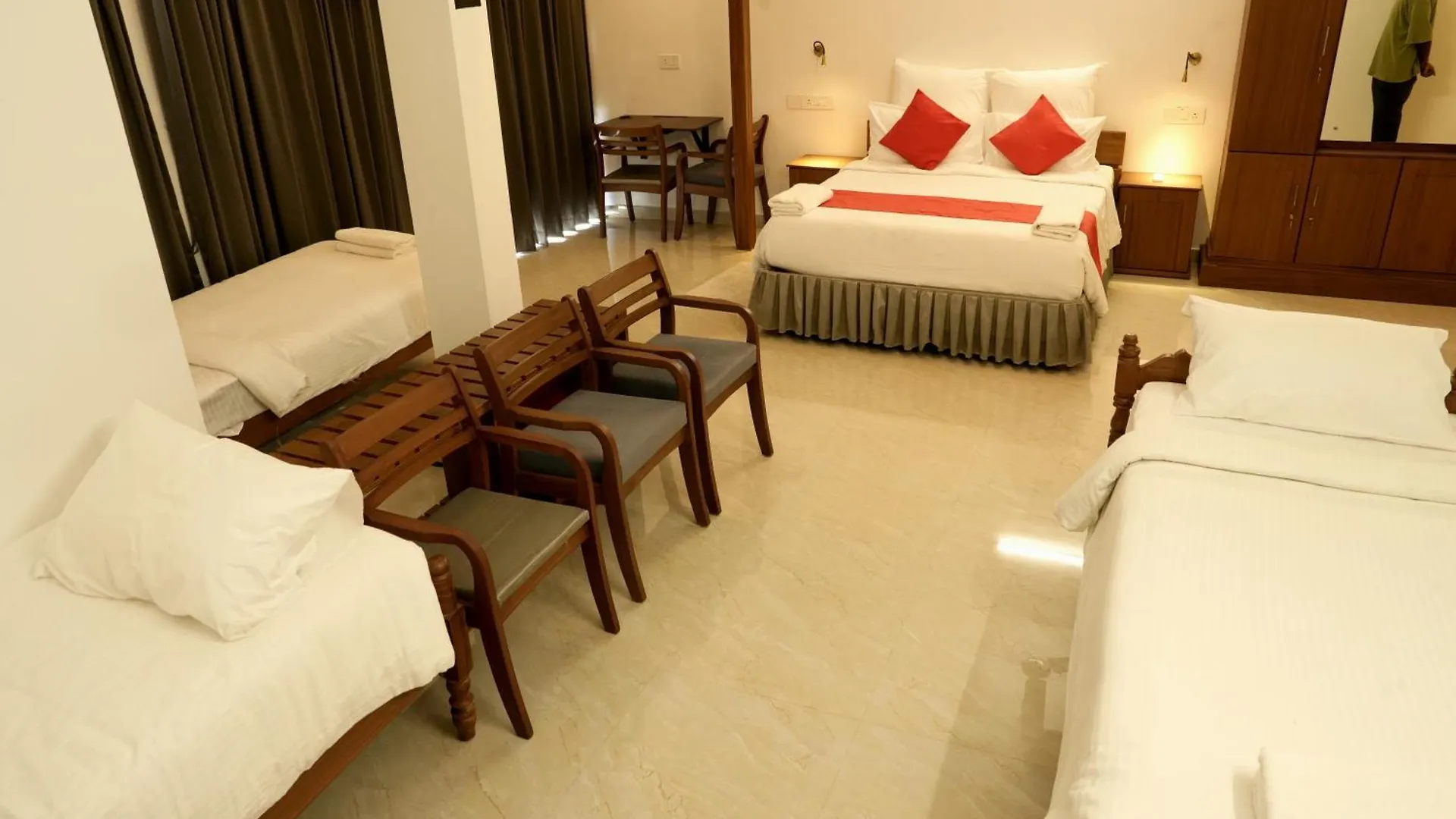Alleppey Holiday Beach Resort Alappuzha Hotel